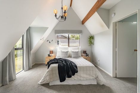 Photo of property in 66 Woodhouse Avenue, Karori, Wellington, 6012