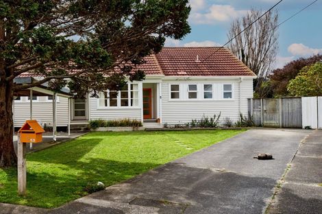 Photo of property in 8 Anson Grove, Naenae, Lower Hutt, 5011