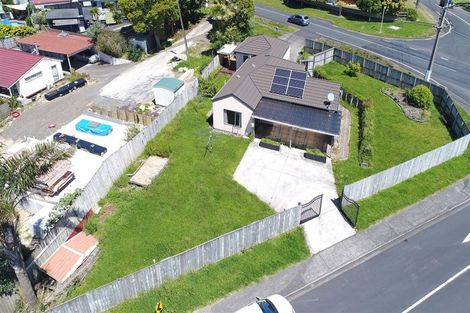 Photo of property in 74 Hetherington Road, Ranui, Auckland, 0612