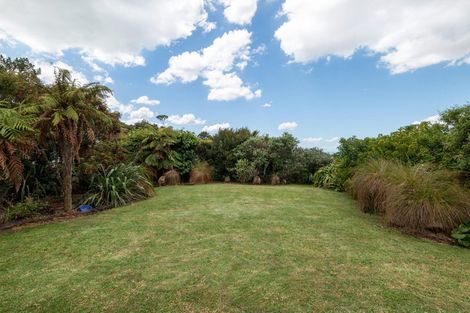 Photo of property in 4 Range Road, Swanson, Auckland, 0816