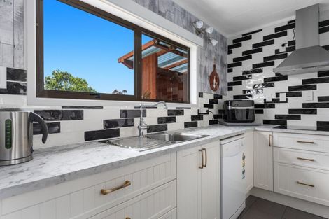 Photo of property in 8 Tawhara Place, Edgecumbe, 3120