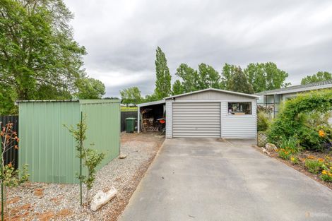 Photo of property in 92 Timaru Road, Waimate, 7924