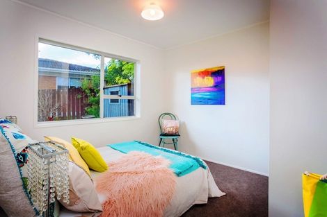 Photo of property in 2/31 Matuhi Rise, Henderson, Auckland, 0612