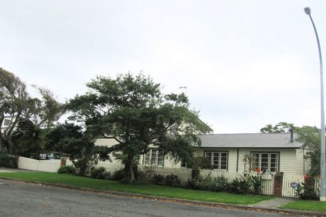 Photo of property in 26 Bluegum Road, Paraparaumu Beach, Paraparaumu, 5032