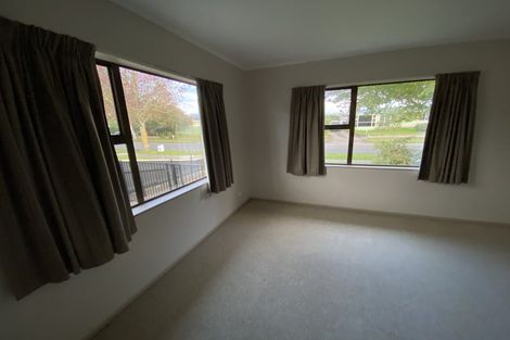 Photo of property in 8/8a Featherston Street, Levin, 5510