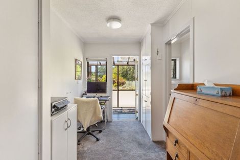 Photo of property in 529 South Road, Omata, New Plymouth, 4374