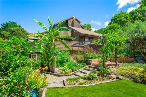 Photo of property in 6 Whale Cove, Stanmore Bay, Whangaparaoa, 0932