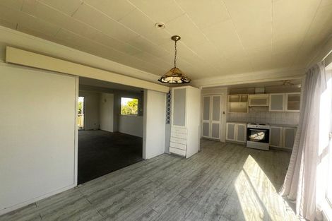 Photo of property in 279 Pakuranga Road, Pakuranga Heights, Auckland, 2010