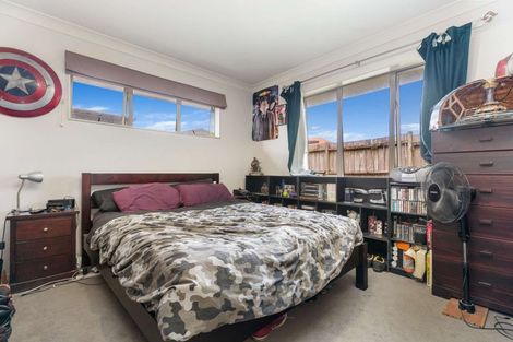 Photo of property in 5 Ernest Shackleton Place, Waiuku, 2123