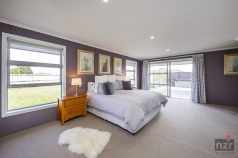 Photo of property in 98 Mount Taylor Drive, Feilding, 4775