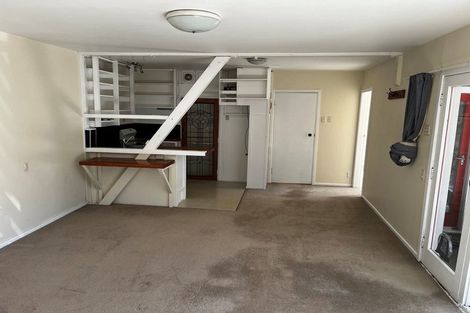 Photo of property in 17 Trent Street, Island Bay, Wellington, 6023