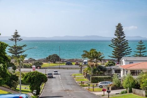 Photo of property in 38 Stratford Drive, Cable Bay, 0420