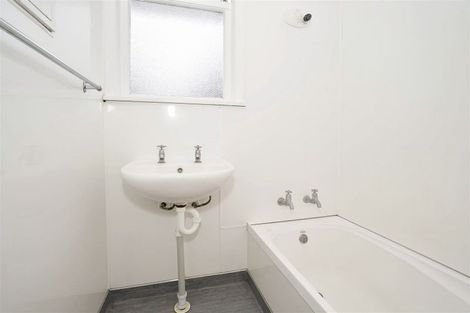 Photo of property in 37 Dryden Road, Enderley, Hamilton, 3214