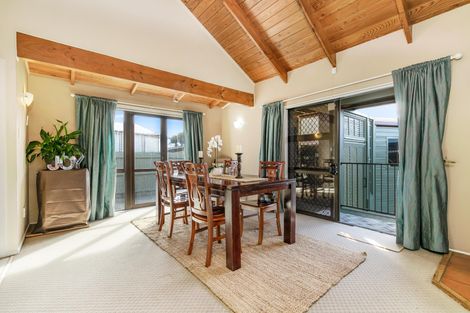 Photo of property in 16 Muirfield Street, Wattle Downs, Auckland, 2103