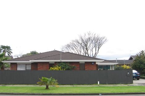 Photo of property in 21 Palm Avenue, Hokowhitu, Palmerston North, 4410