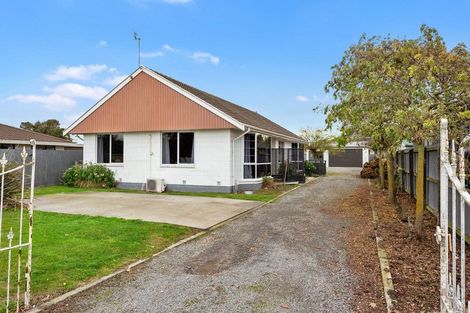 Photo of property in 633 Main North Road, Belfast, Christchurch, 8051