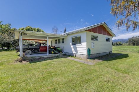 Photo of property in 501 Arapaepae Road, Ohau, Levin, 5570