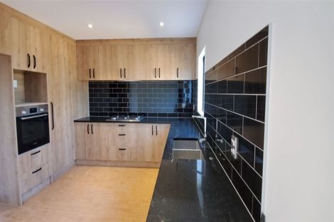 Photo of property in 42 Bordeaux Parade, Te Atatu South, Auckland, 0610