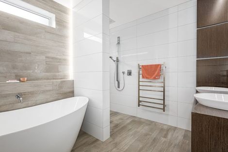 Photo of property in 15 Nikau Street, Eastbourne, Lower Hutt, 5013