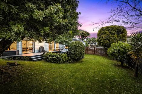Photo of property in 50 Halberg Street, Glenfield, Auckland, 0629