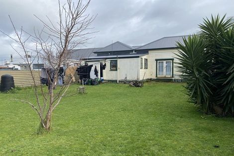 Photo of property in 30 Cambria Street, Hawera, 4610