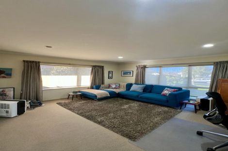 Photo of property in 129 Saint James Drive, Huntington, Hamilton, 3210