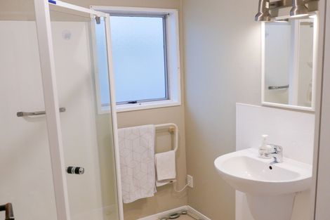 Photo of property in 20a Oriwa Street, Waikanae, 5036