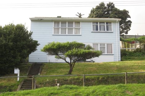 Photo of property in 27 Hampshire Street, Cannons Creek, Porirua, 5024