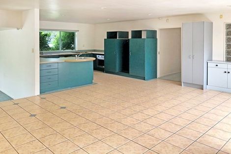 Photo of property in 3 Khaleel Place, Henderson, Auckland, 0612