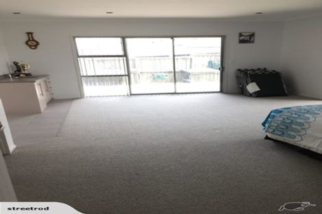 Photo of property in 106b Karewa Parade, Papamoa Beach, Papamoa, 3118