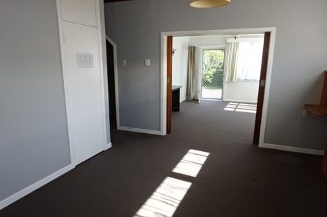Photo of property in 37 Mcintyre Road, Mangere Bridge, Auckland, 2022