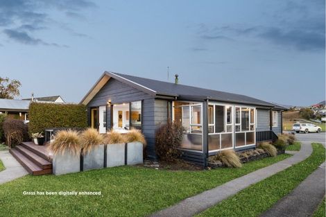 Photo of property in 140 Aubrey Road, Wanaka, 9305