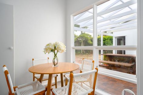 Photo of property in 5 Chudleigh Grove, Churton Park, Wellington, 6037