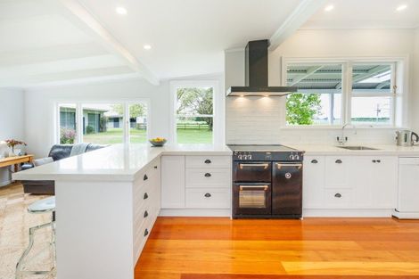Photo of property in 11 Lawton Road, Feilding, 4775