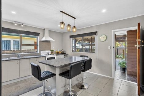 Photo of property in 2 Michael Avenue, Dinsdale, Hamilton, 3204