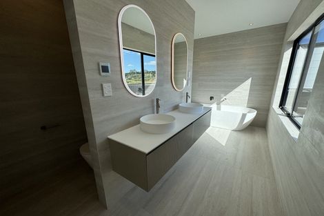 Photo of property in 32 Ridgehill Rise, Flat Bush, 2019