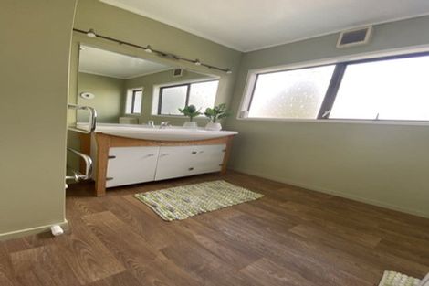 Photo of property in 3 Keryn Place, Opaheke, Papakura, 2113