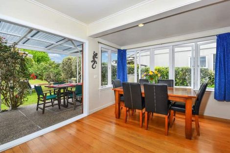 Photo of property in 12 Currey Crescent, Milford, Auckland, 0620