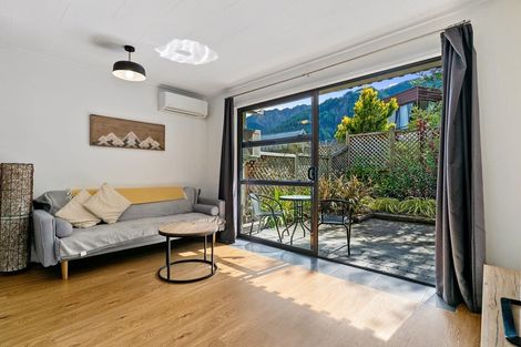 Photo of property in 1/42 Hallenstein Street, Queenstown, 9300