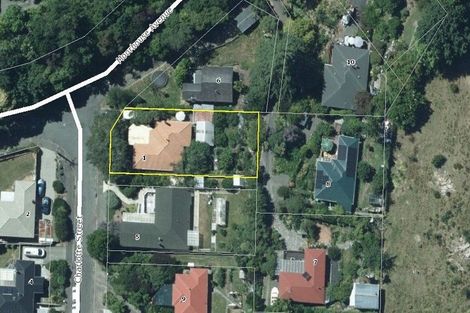 Photo of property in 1 Charlotte Street, The Brook, Nelson, 7010