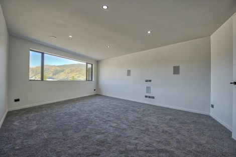 Photo of property in 58 Forest Heights, Wanaka, 9305