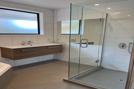 Photo of property in 261 Beacon Point Road, Wanaka, 9305