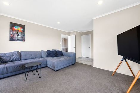 Photo of property in 24 Farnborough Street, Aranui, Christchurch, 8061