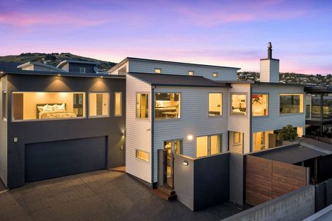 Photo of property in 6 Dunkeld Lane, Redcliffs, Christchurch, 8081