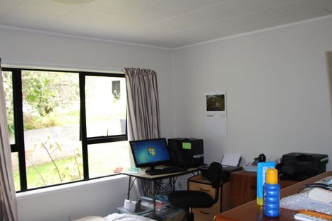 Photo of property in 4 Seaview Road, Cable Bay, 0420
