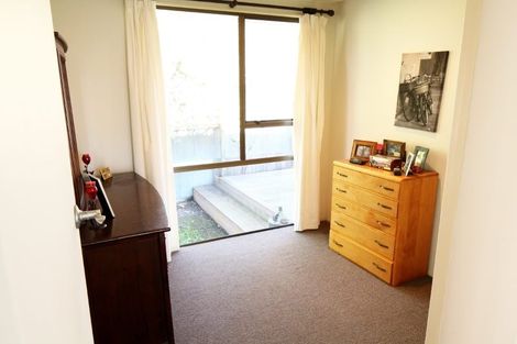 Photo of property in 15 Wanstead Place, Woolston, Christchurch, 8062