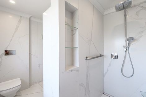 Photo of property in 3 Seaview Road, Otumoetai, Tauranga, 3110