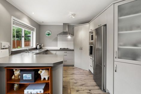 Photo of property in 19 Whitney Place, Rototuna North, Hamilton, 3210