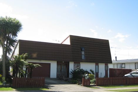 Photo of property in 22 Farnworth Crescent, Whakatane, 3120