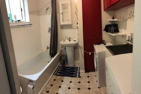 Photo of property in 164b Raroa Road, Aro Valley, Wellington, 6012